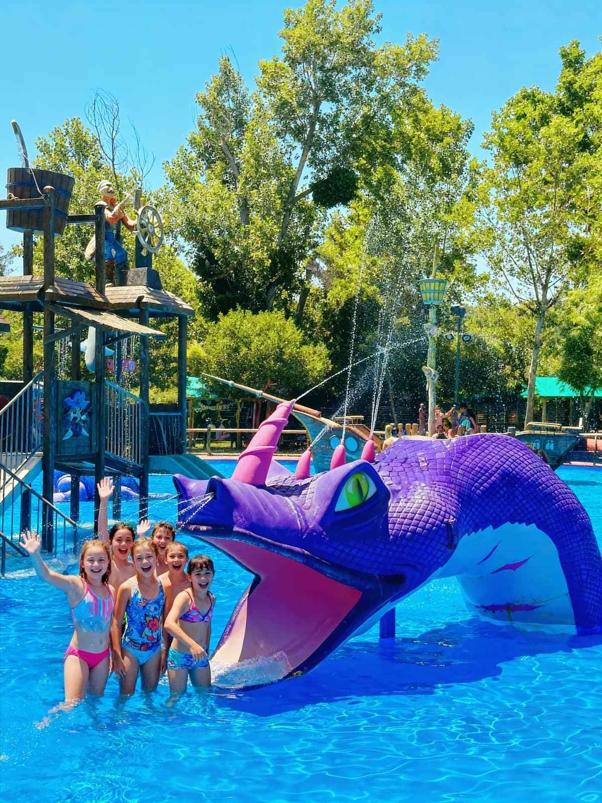Piscinas & Toboganes